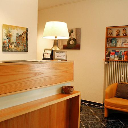 Hotel Moon Dusseldorf Ngoại thất bức ảnh