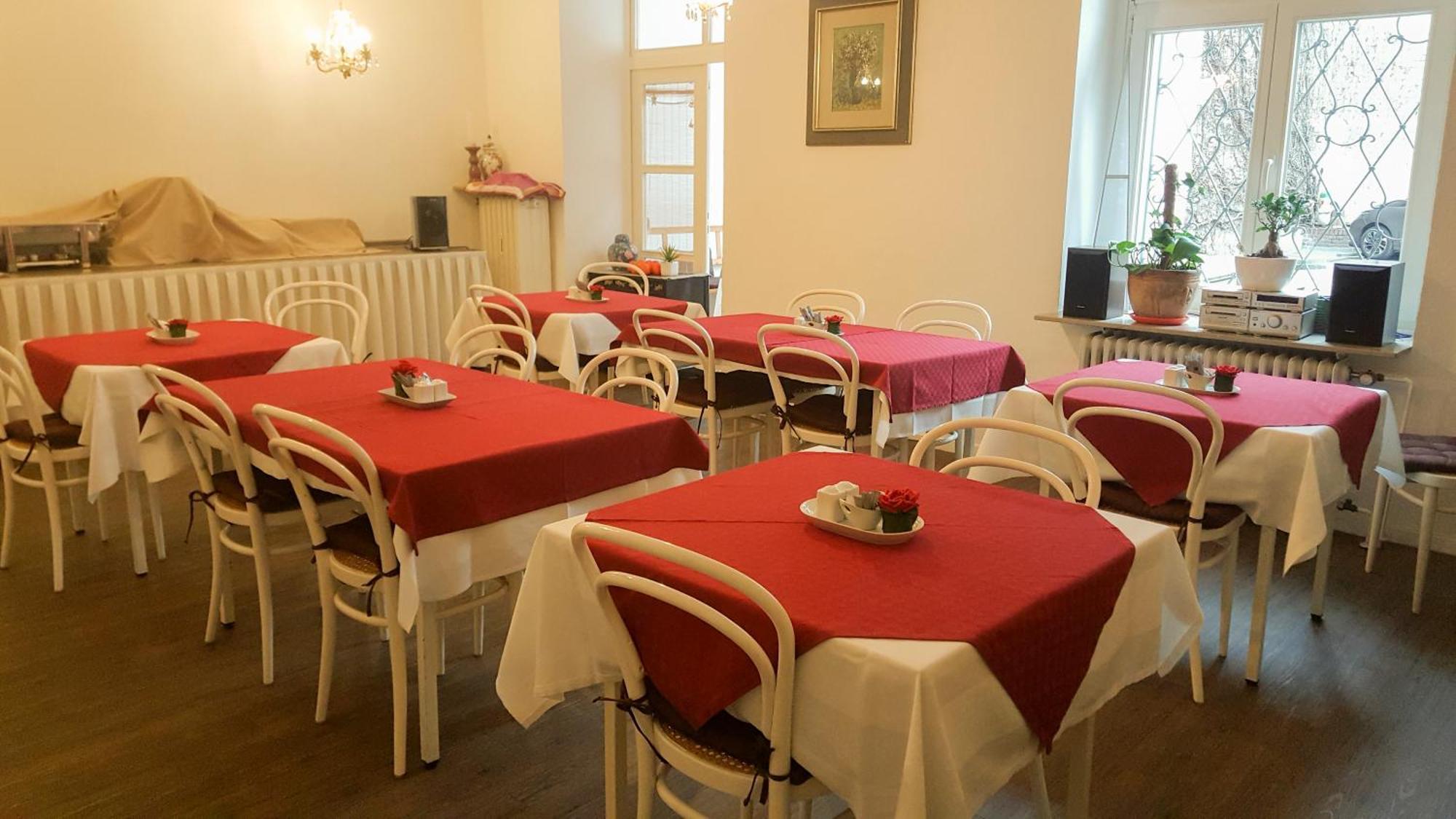 Hotel Moon Dusseldorf Ngoại thất bức ảnh